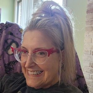 Meet your Posher, Misti